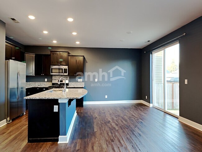 Foto del edificio - 18507 18th Ave E