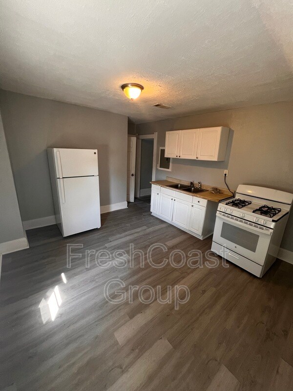 Foto del edificio - 3318 W 30th St