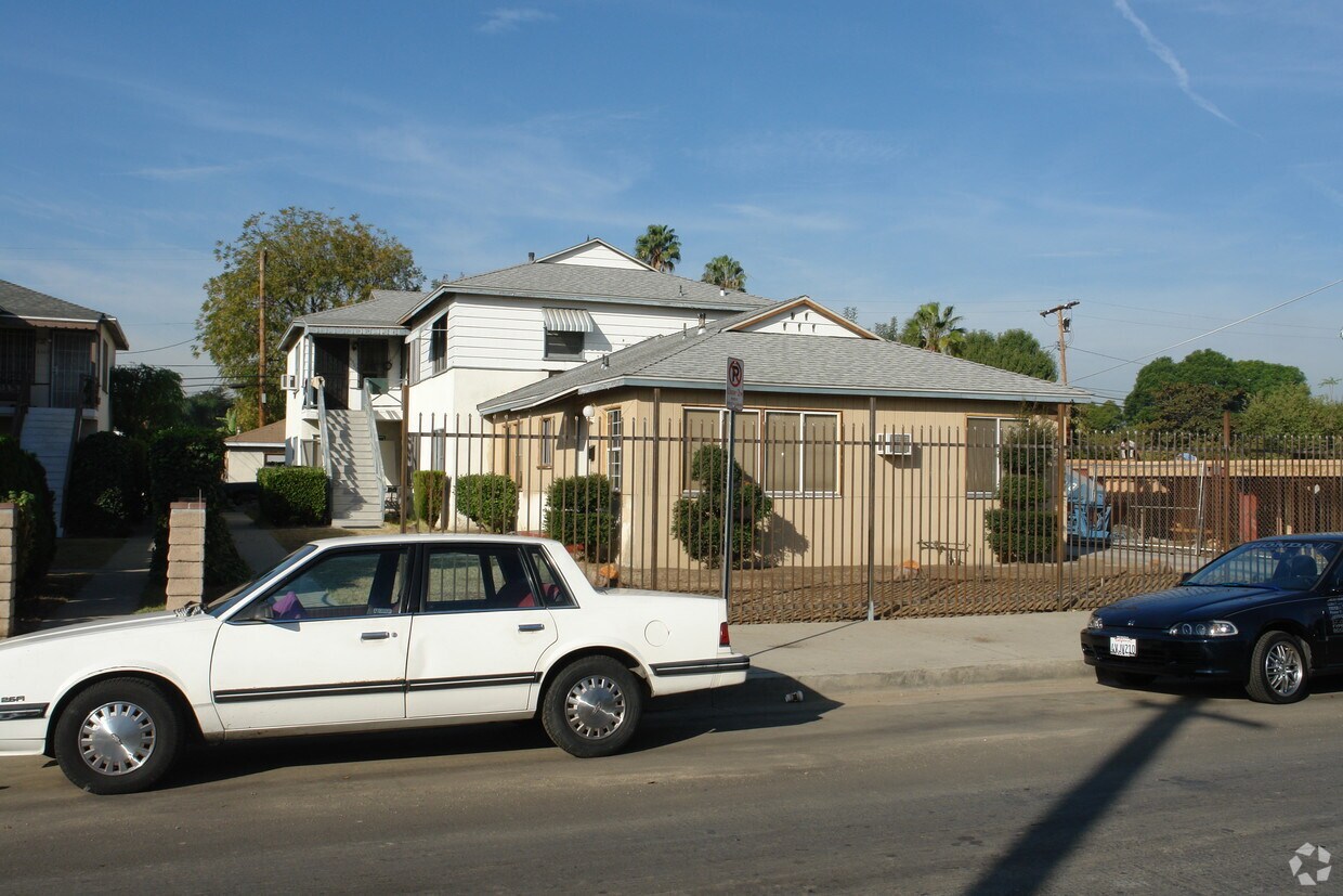 Building Photo - 6601-6607 1/2 Sepulveda Blvd