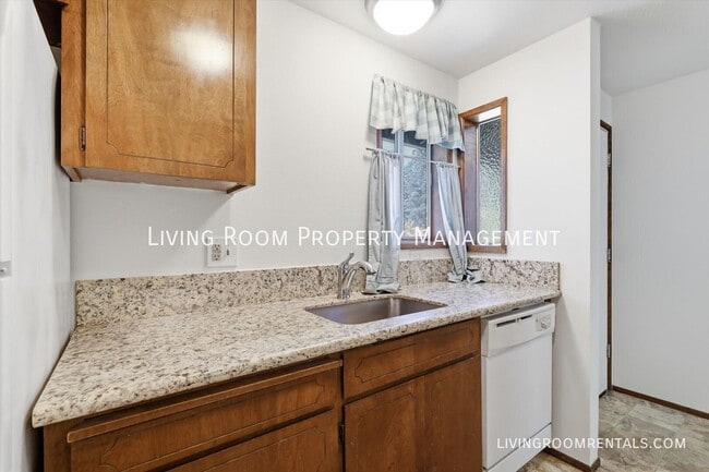 Building Photo - 2114 SE 92nd Ave