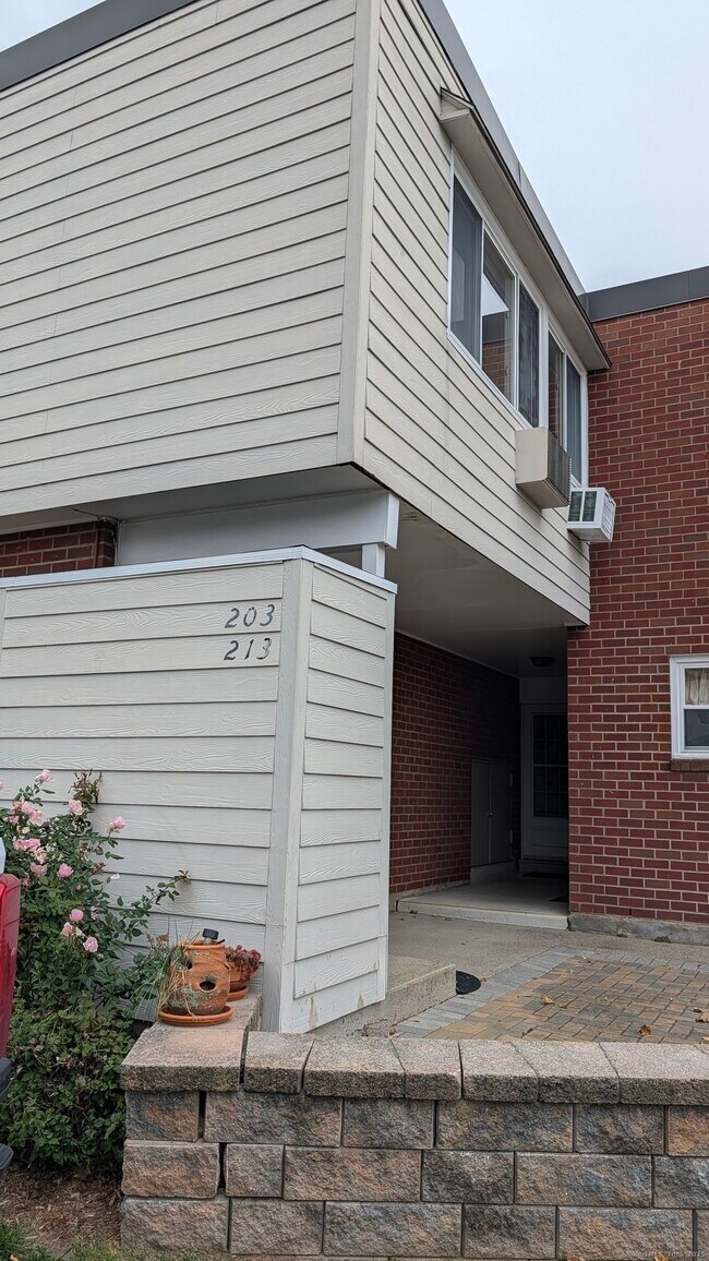 Foto del edificio - 203 W Walk