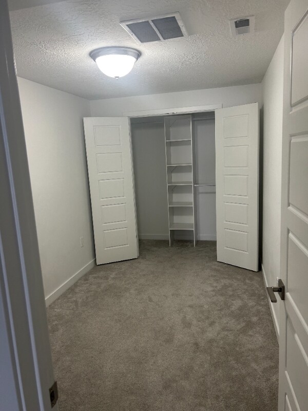 Foto del edificio - 241 E Ridgeline Wy