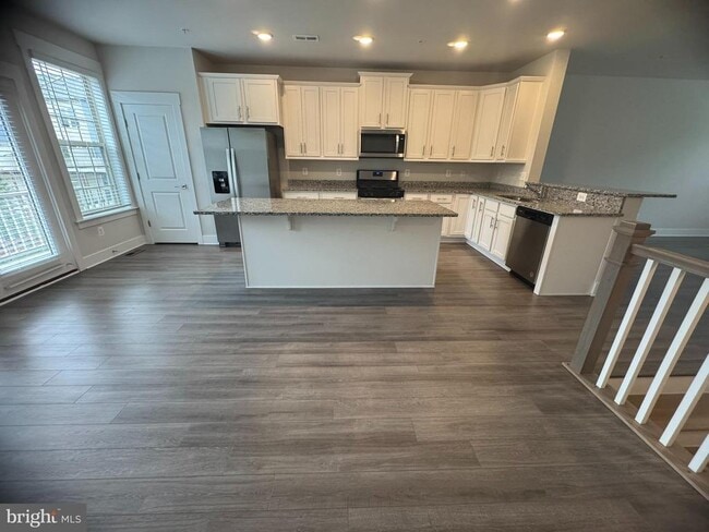 Foto del edificio - 203 Pomegranate Ln