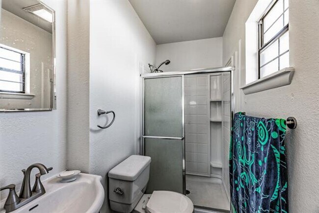 Foto del edificio - 3 Bedroom 2 Bath Home