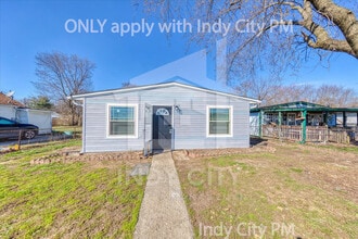 Building Photo - 1218 Cameron St