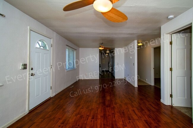 Building Photo - 121 Buckingham St