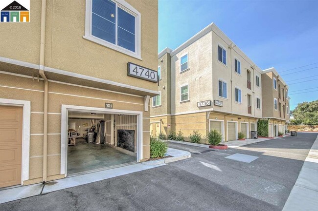 Foto del edificio - 4740 Norris Canyon Rd