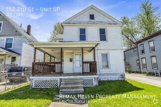 Building Photo - 352 7th St