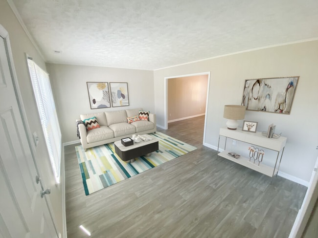 Interior Photo - Cedar Heights
