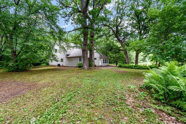 Foto del edificio - 3356 Viking Blvd NE