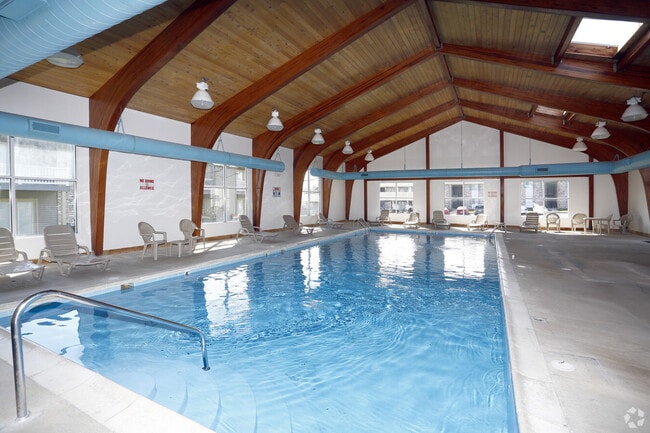 Building Photo - The Park at Greenhill