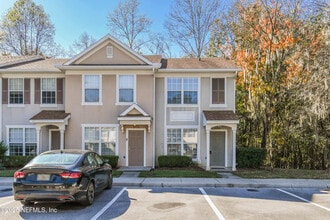 Building Photo - 8424 Thornbush Ct