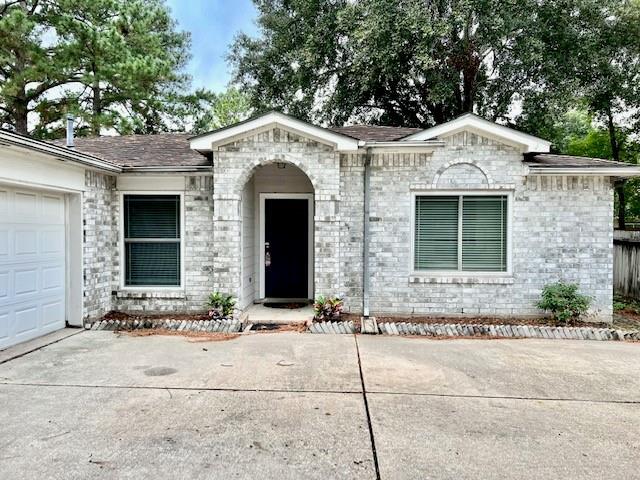 Building Photo - 28703 Loddington St