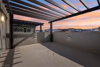 Building Photo - 3338 Esker Rdg Ave