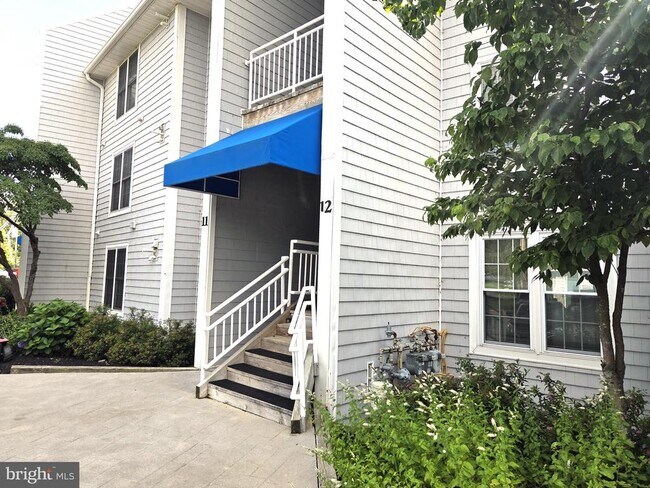 Foto del edificio - 12 Owens Landing Ct