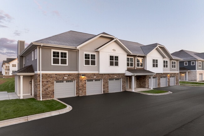 Terrapin Run Exterior Townhomes - Terrapin Run Townhomes