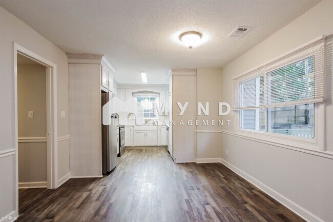 Foto del edificio - 4 br, 2 bath House - 7904 Red Lantern Rd