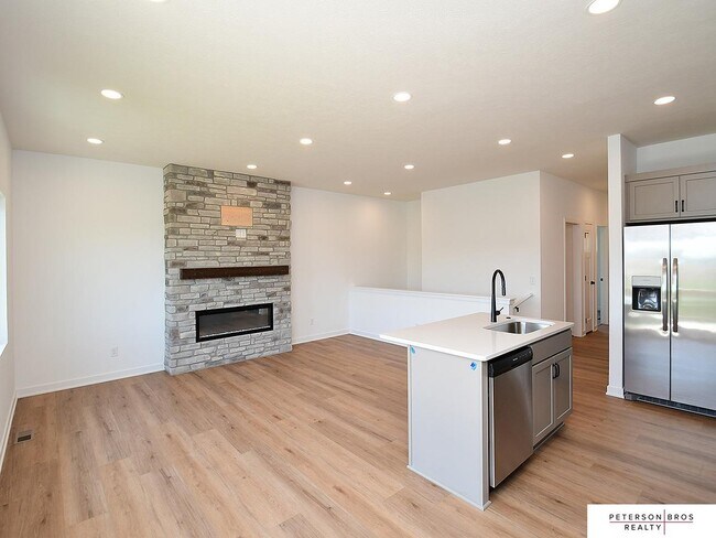 Building Photo - 14806 Bruning St