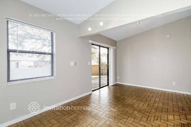 Foto del edificio - 12783 Pineway Dr