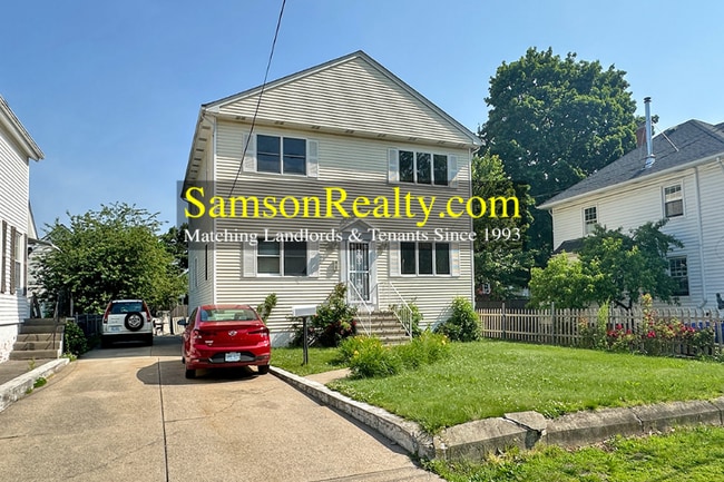 Building Photo - 72 Hillside Ave