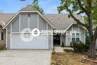 Building Photo - 8425 N Chatham Ave