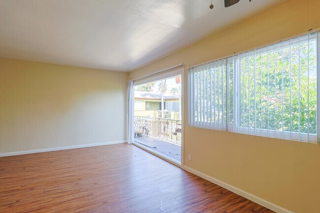 Building Photo - 4024 Nicolet Ave