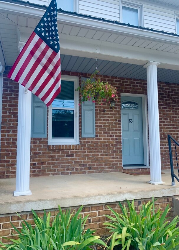 Front - 83 Church st