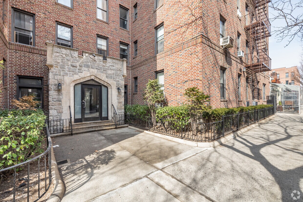 Foto del edificio - 2816 34th St