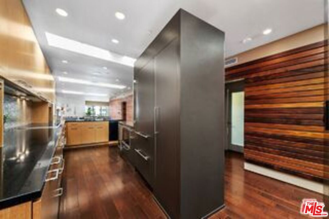Foto del edificio - 140 Ocean Park Blvd