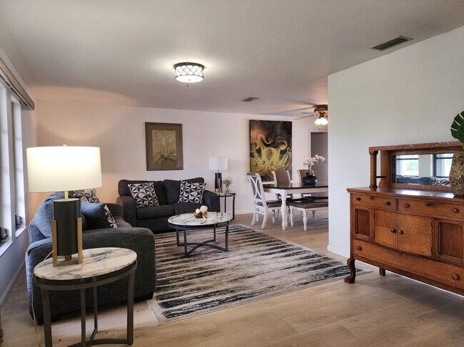 Foto del edificio - 1822 SE 11th Terrace