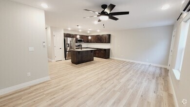 Building Photo - 1118 Rex Ave