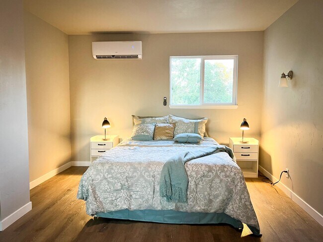 Foto del edificio - 1516 W Sunrise Rim Rd