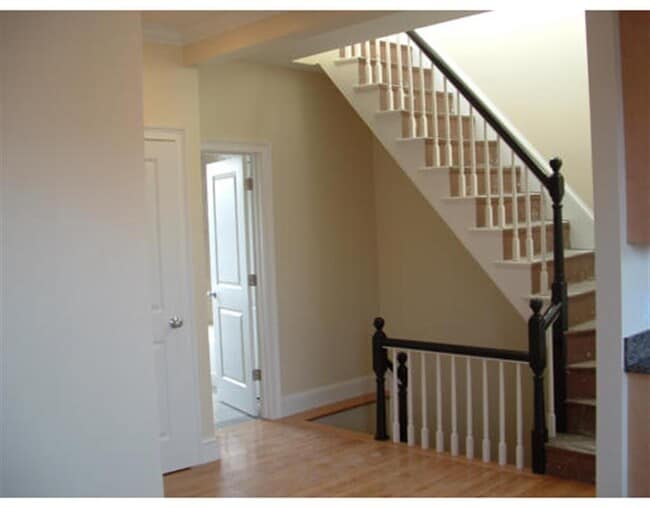 Building Photo - 34 N Bennet St