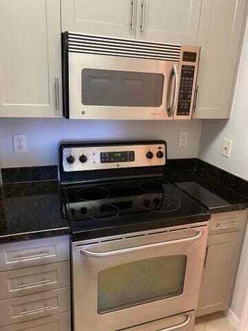 Foto del edificio - 6492 Emerald Dunes Dr