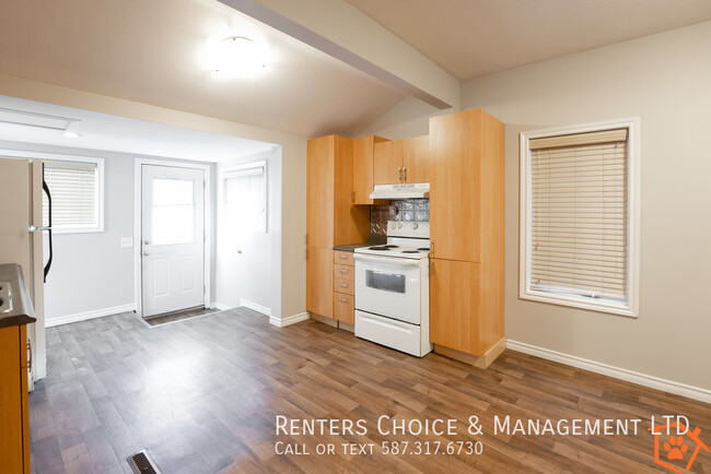 Photo du bâtiment - Pet Friendly House with Fenced Yard