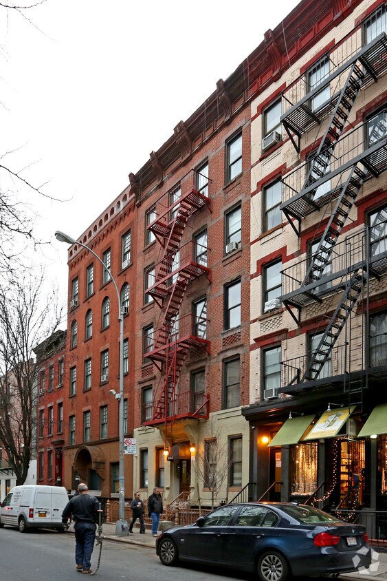 Primary Photo - 355 W 47th St