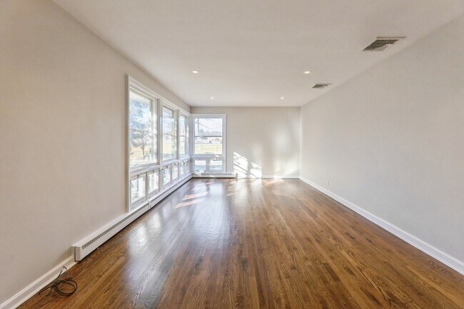 Foto del edificio - 57 Essex Ave