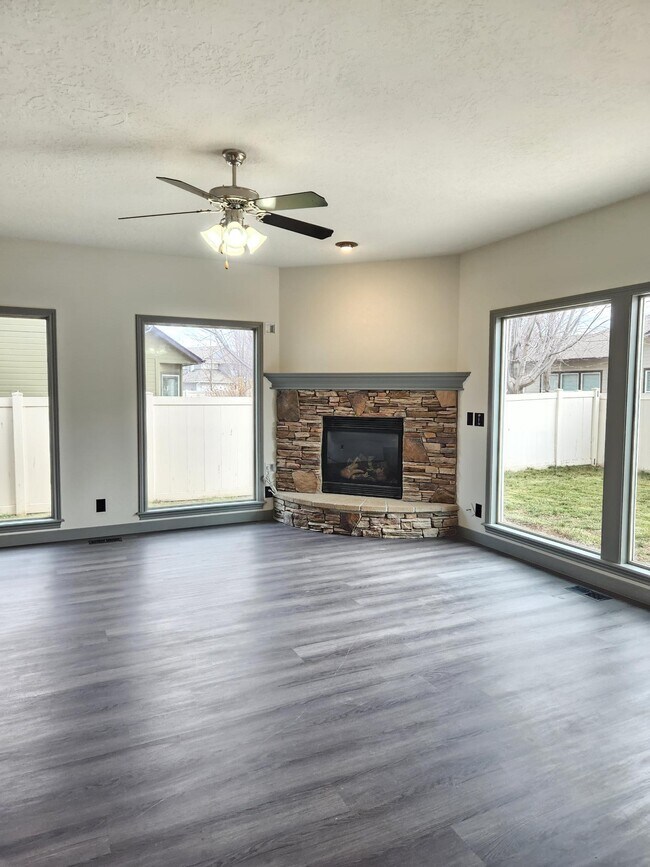 Foto del edificio - 11917 Goldfinch St