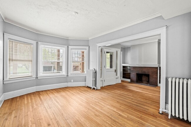 Foto del edificio - 2118 E Linnwood Ave