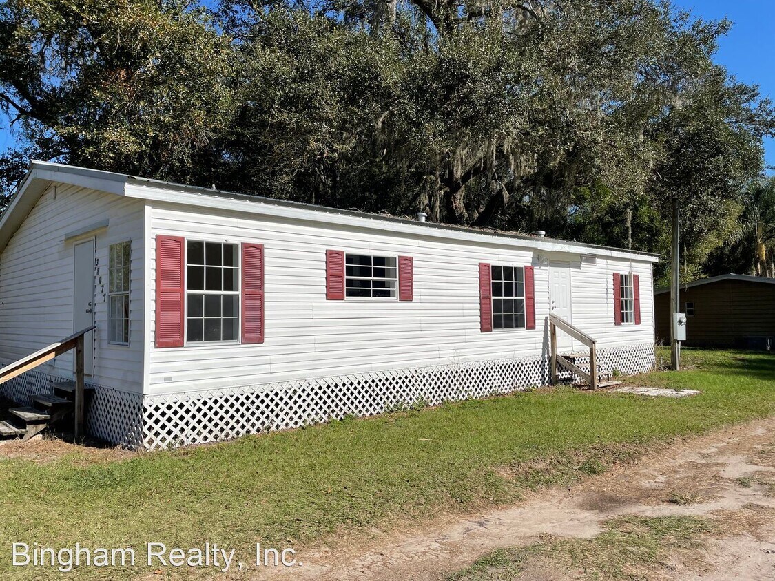 Primary Photo - 3 br, 2 bath House - 38027 Meyer Ave