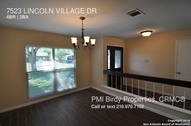 Building Photo - 7523 Lincoln Village Dr