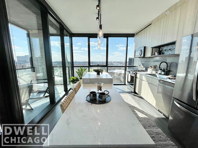 Foto del edificio - 1400 W Randolph St