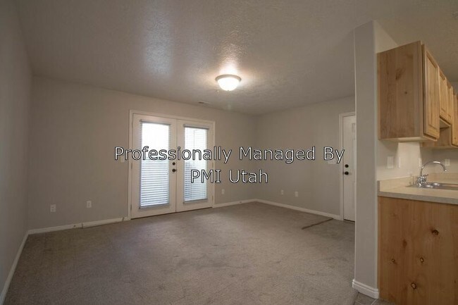 Foto del edificio - 8198 N Cedar Springs Rd
