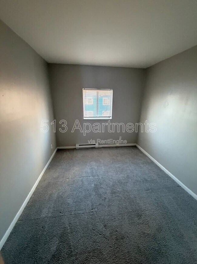 Foto del edificio - 5146 Carthage Ave