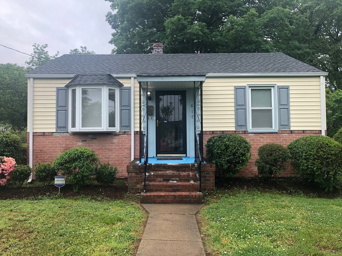 Foto principal - 817 Cheatwood Ave