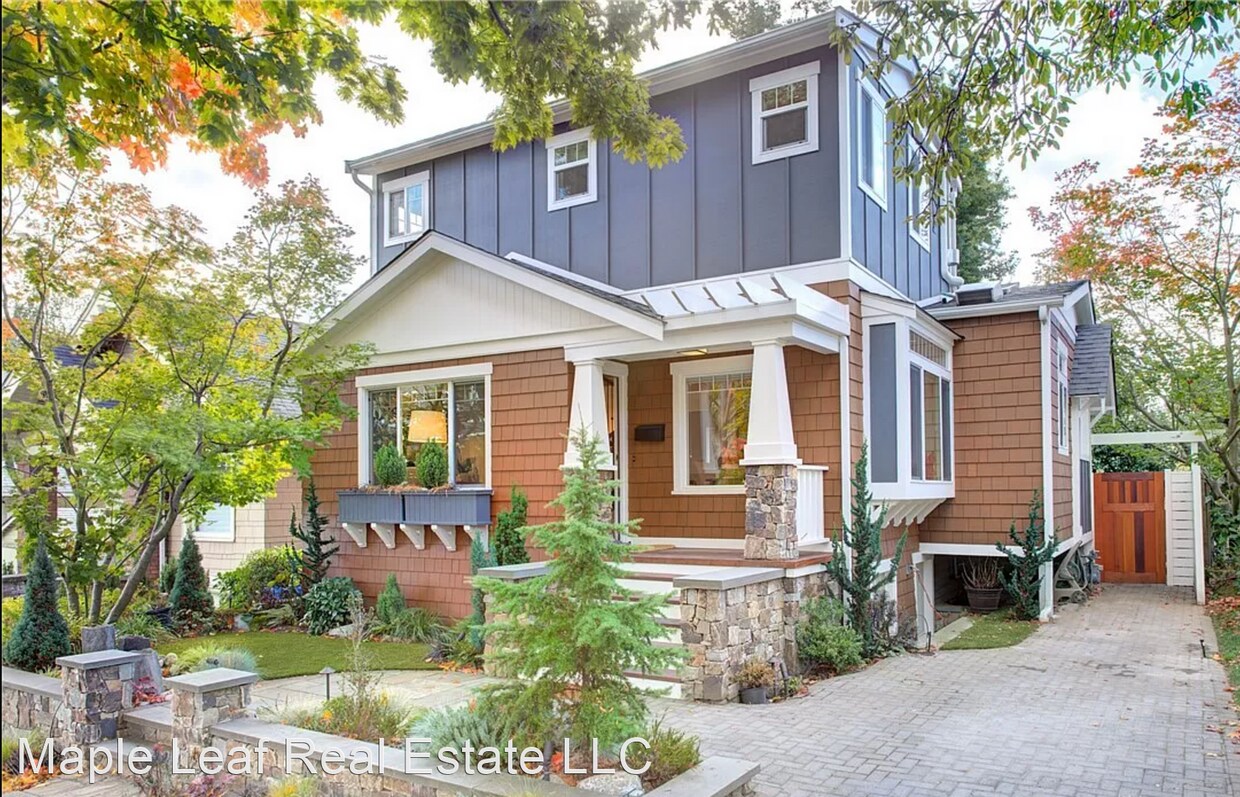 Primary Photo - 2 br, 3 bath House - 2411 N 39th St