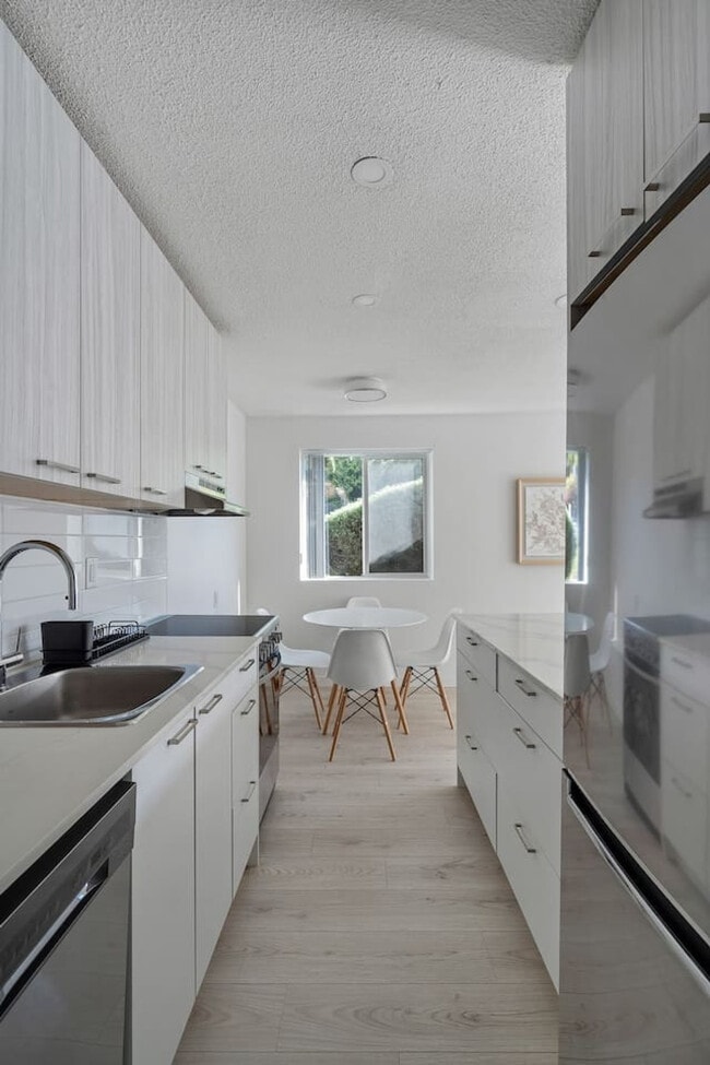Photo du bâtiment - 55 E 12th Ave