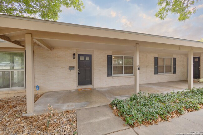 Foto del edificio - 103 Oakhurst Pl