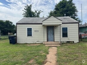 Building Photo - 203 E State Ave