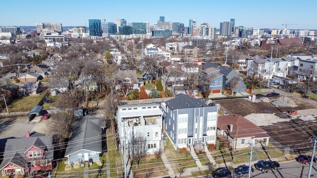 Building Photo - 1410 Edgehill Ave